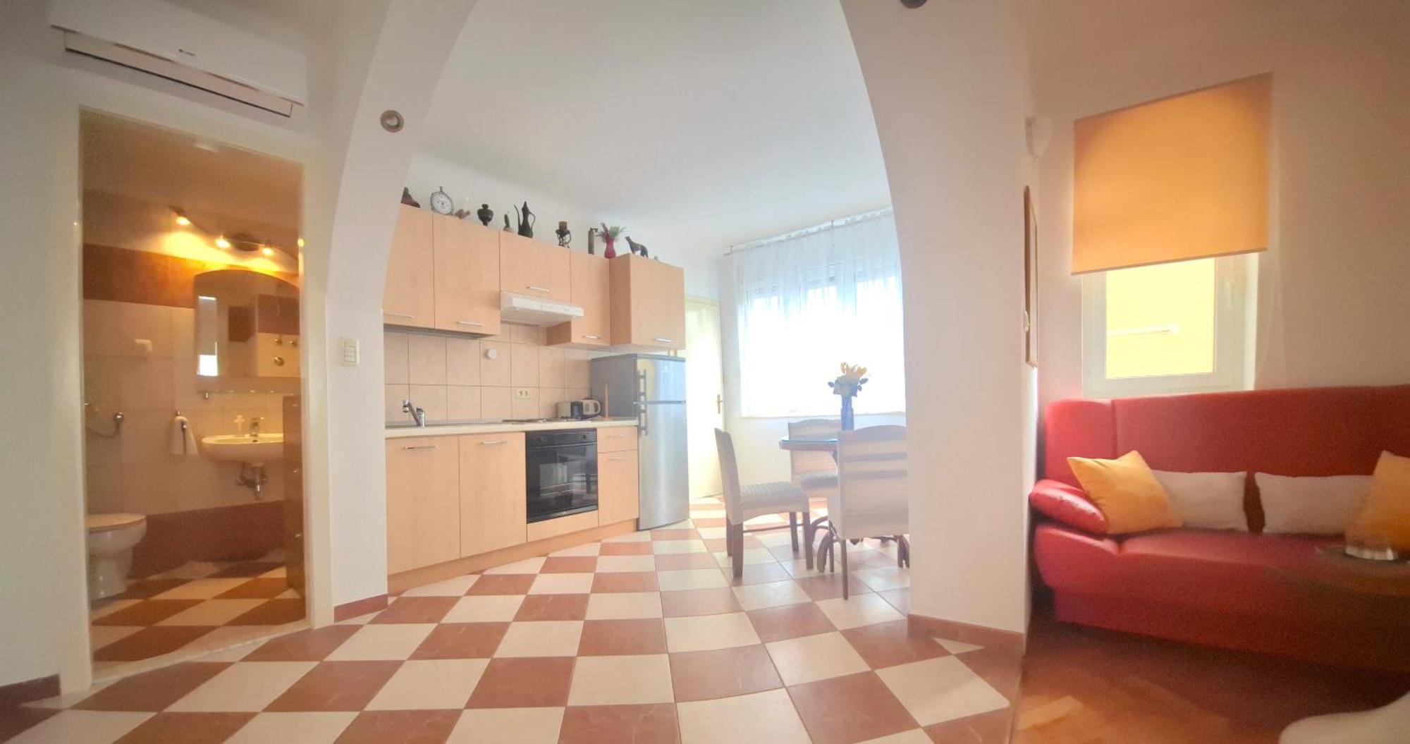 Sunny Center Apartment Split Værelse billede